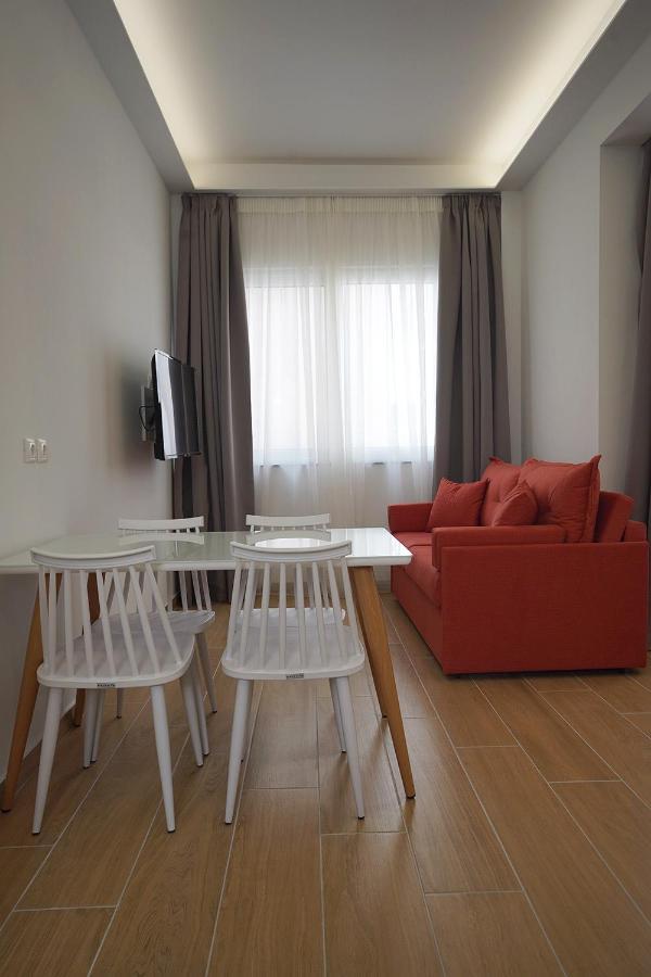 Tip - Top Suites Atenas Exterior foto