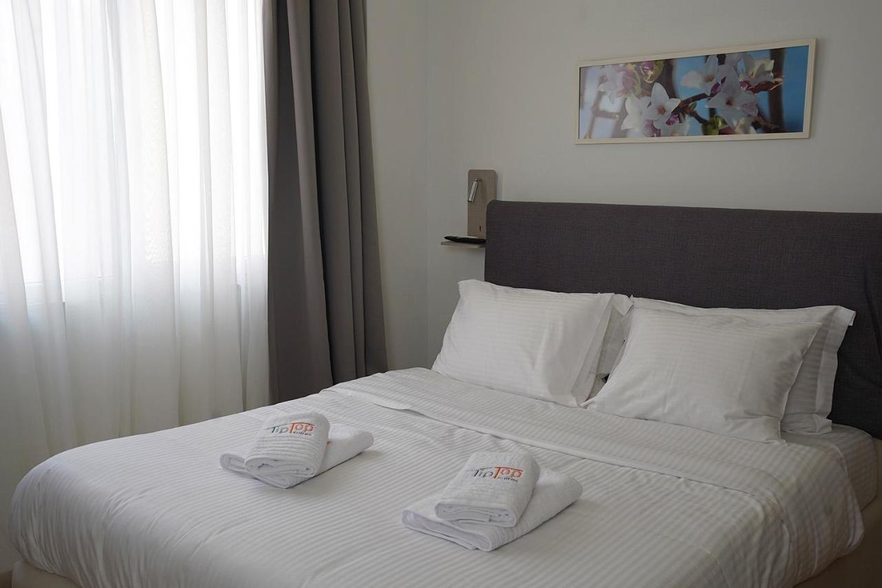 Tip - Top Suites Atenas Exterior foto